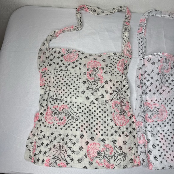 Free People Lot Of 2 Lightweight Tote Bags Floral Star Reusable Shopping Boho - Picture 2 of 8